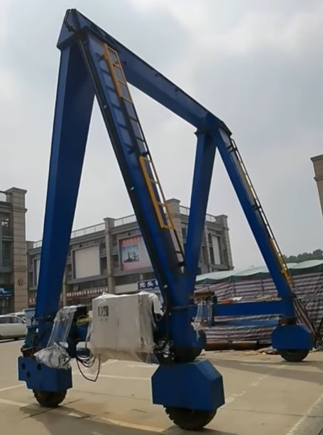 Safe Lifting Mobile Gantry Cranes In Workshop Or Yards